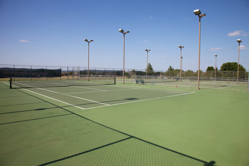 TENNIS+COURTS